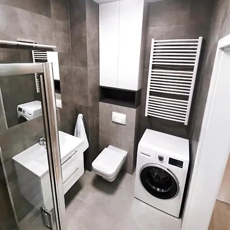 Apartament Elegant 1-bedroom Flat With Balcony Near Wrocław