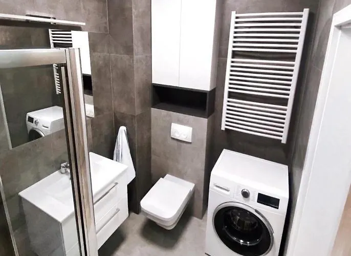 Lejlighed Elegant 1-bedroom Flat With Balcony Near Wrocław