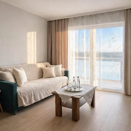 Apartmán Elegant 1-bedroom Flat With Balcony Near Wroclaw