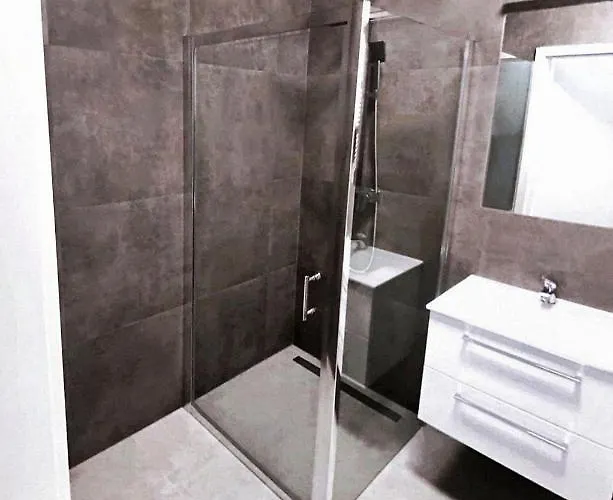 Elegant 1-bedroom Flat With Balcony Near * Breslau